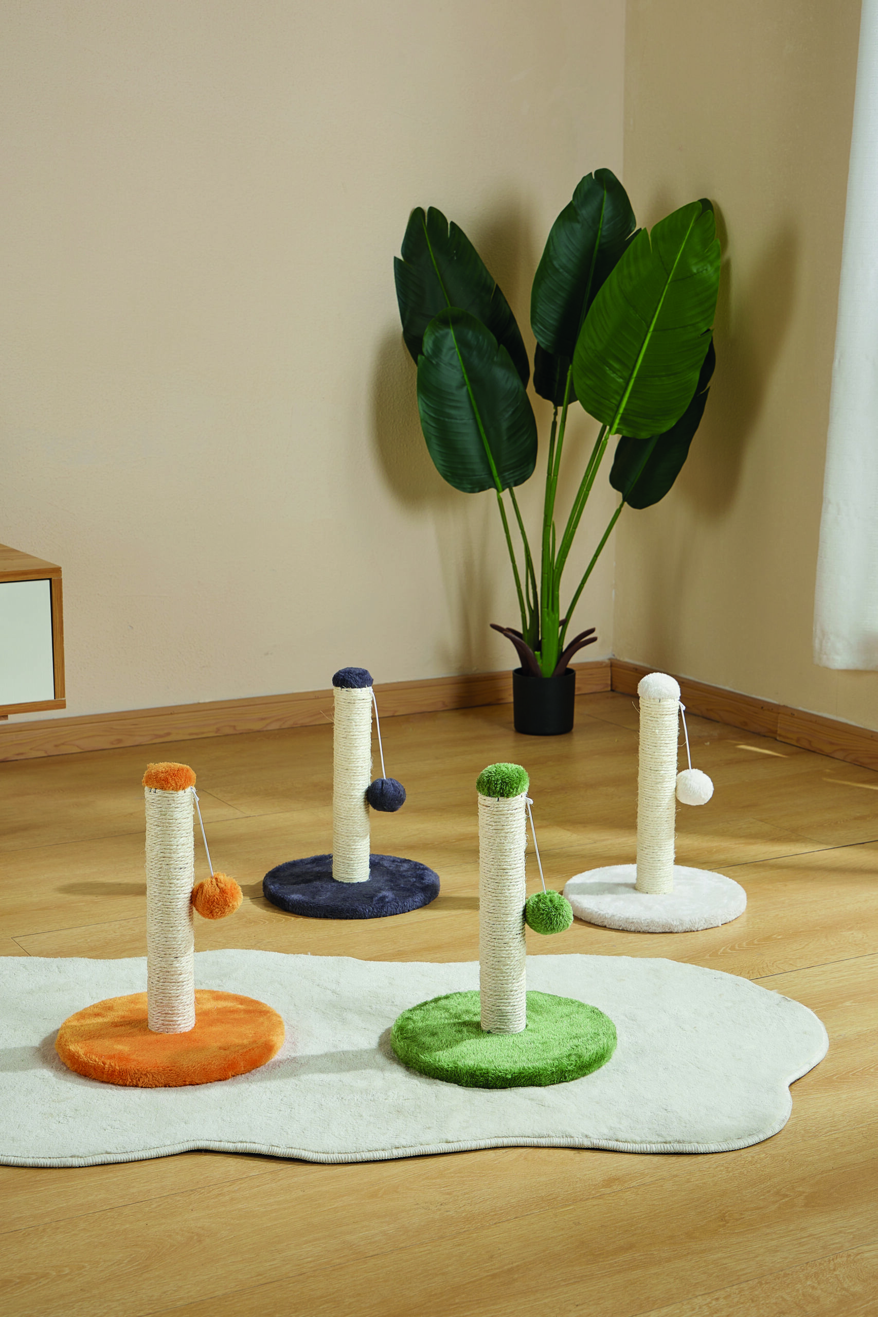 My First Cat Tree Pompom - Imagen 2